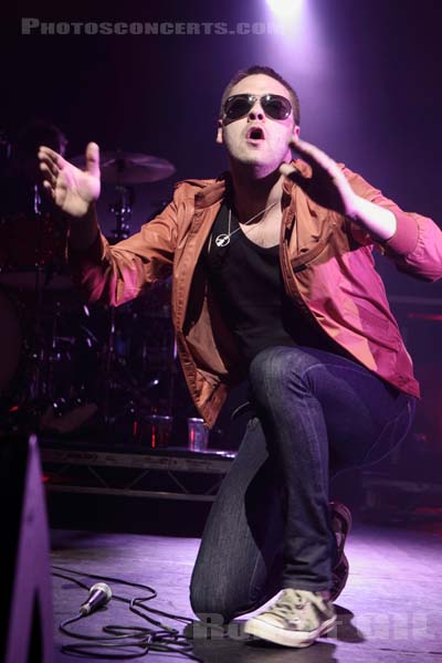 KASABIAN - 2010-02-08 - PARIS - Olympia - 